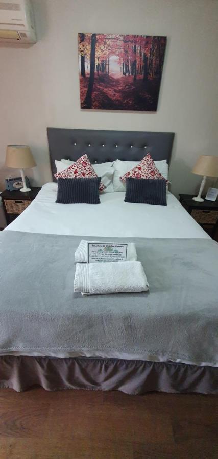 Garden Corner Guesthouse Бофорт-Уэст Экстерьер фото