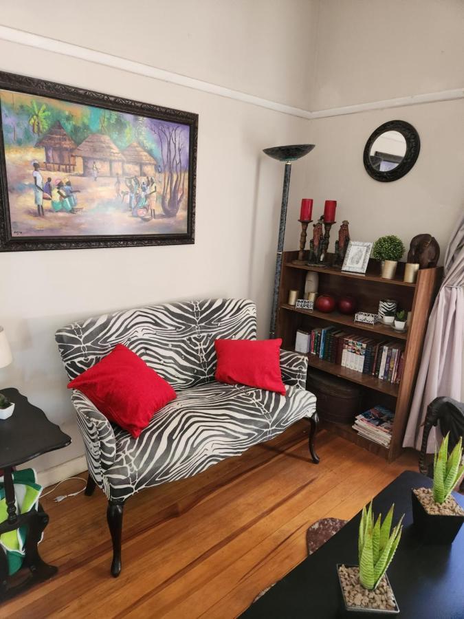 Garden Corner Guesthouse Бофорт-Уэст Экстерьер фото